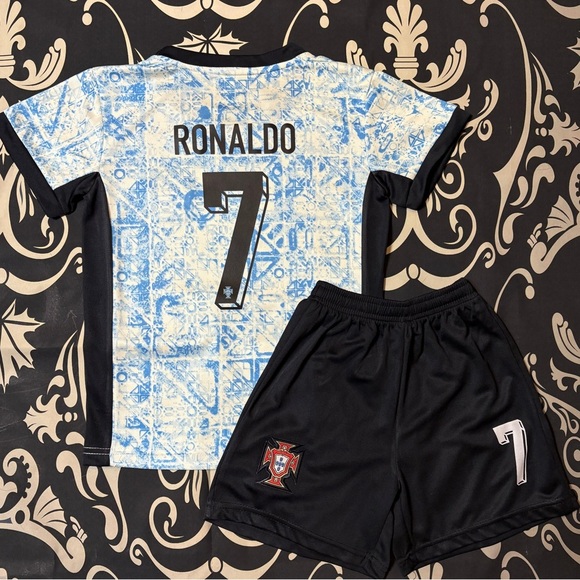 Cristiano Ronaldo Blue away Kids Size Medium youth Soccer Jersey - Ships Today - Picture 3 of 6